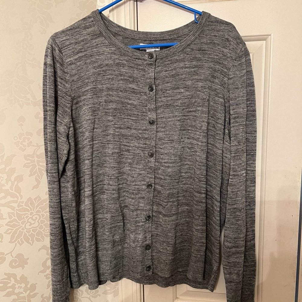 Black and white 8 button cardigan.
